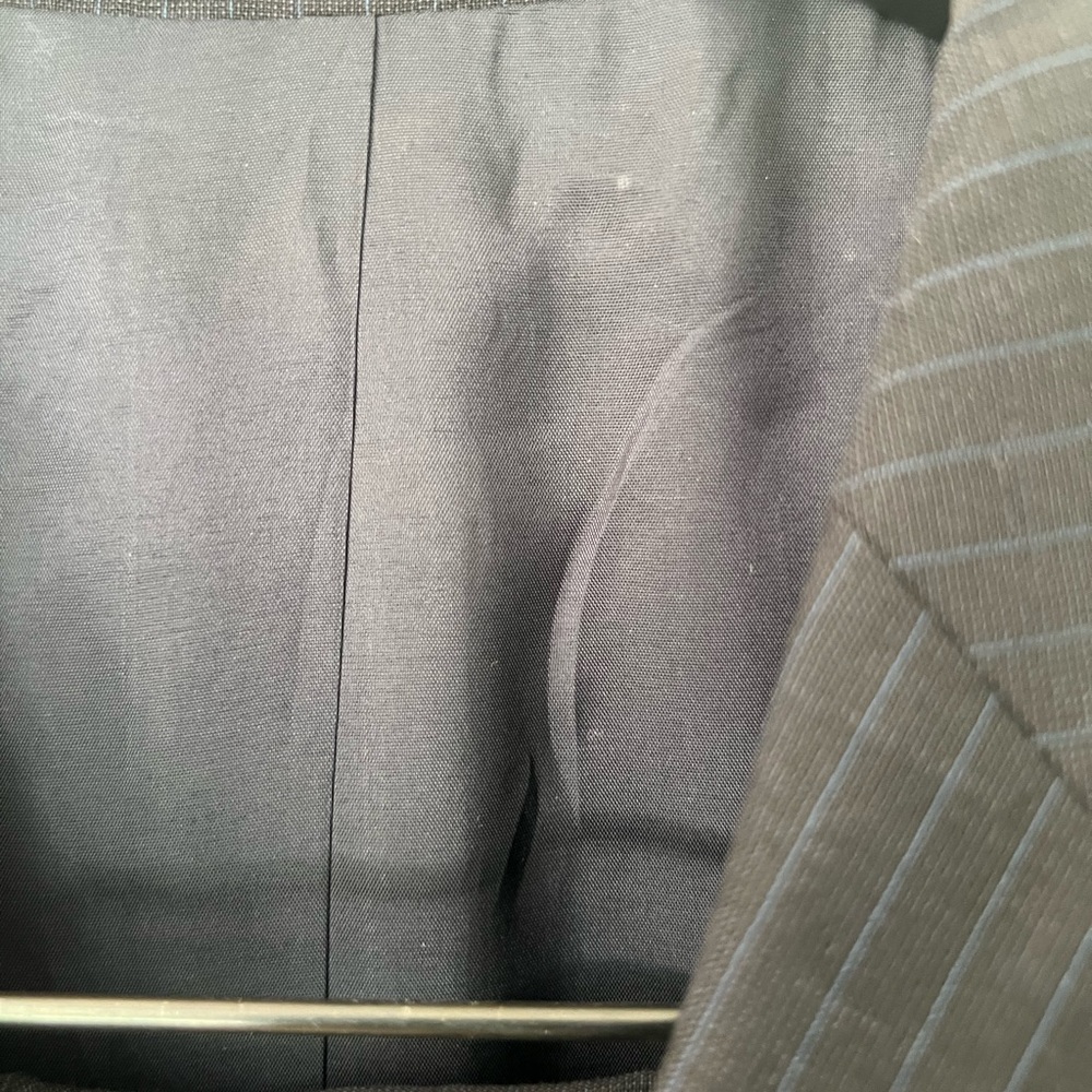 Hugo Boss Suit - Picture 6 of 6